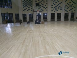 小學(xué)松木舞臺(tái)體育場館木地板施工單位